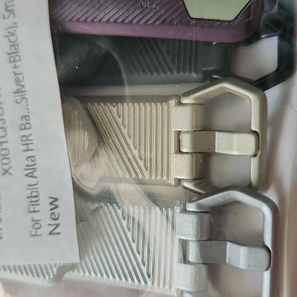 Alta HR watch [ 4 bands only ] - Picture 4 of 4